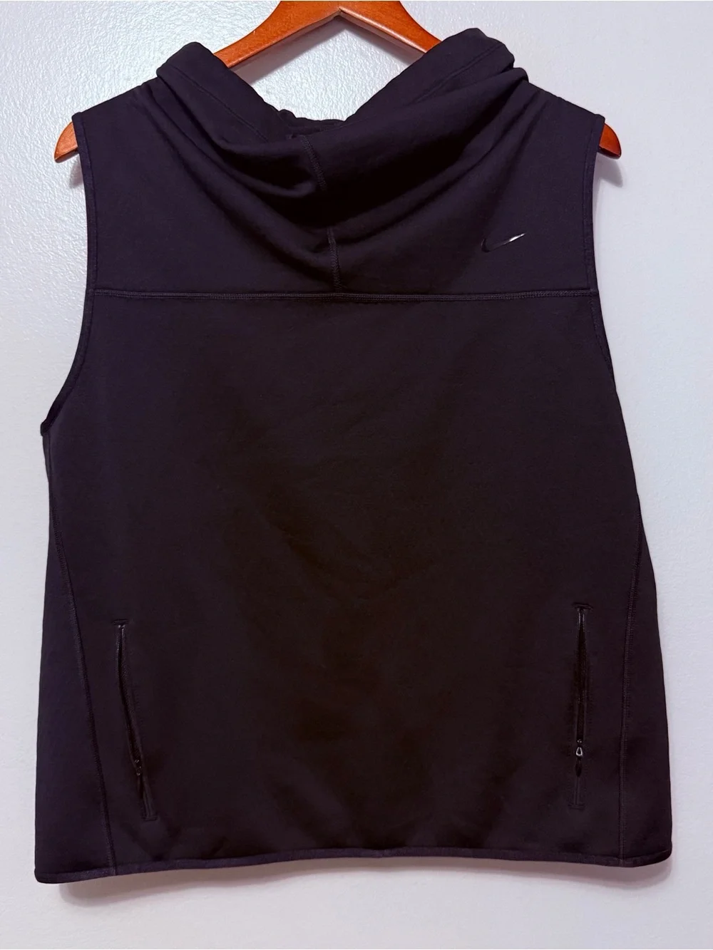Nike Therma Sphere Training Vest Women’s Large Black Funnel Neck Hoodie Gorpcore